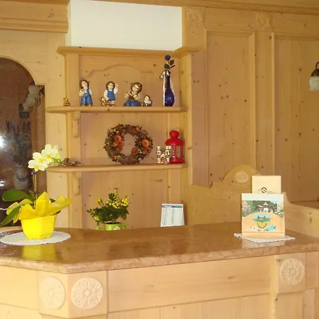 Agritur Cornasest Bed & Breakfast *